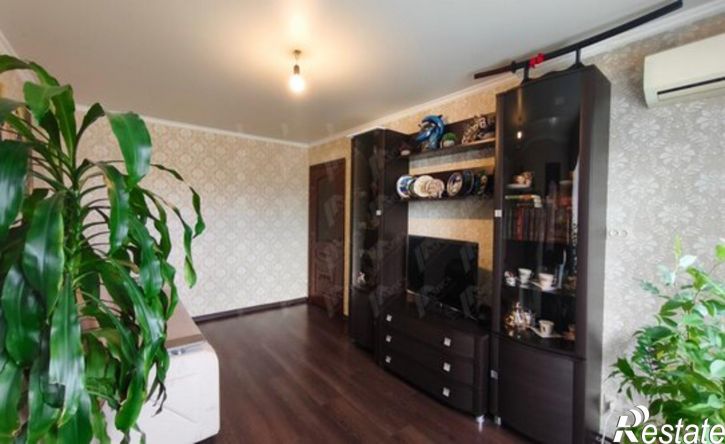 3-комн квартира ул Маркина, 104 1,  д. 104 1,  к. 1