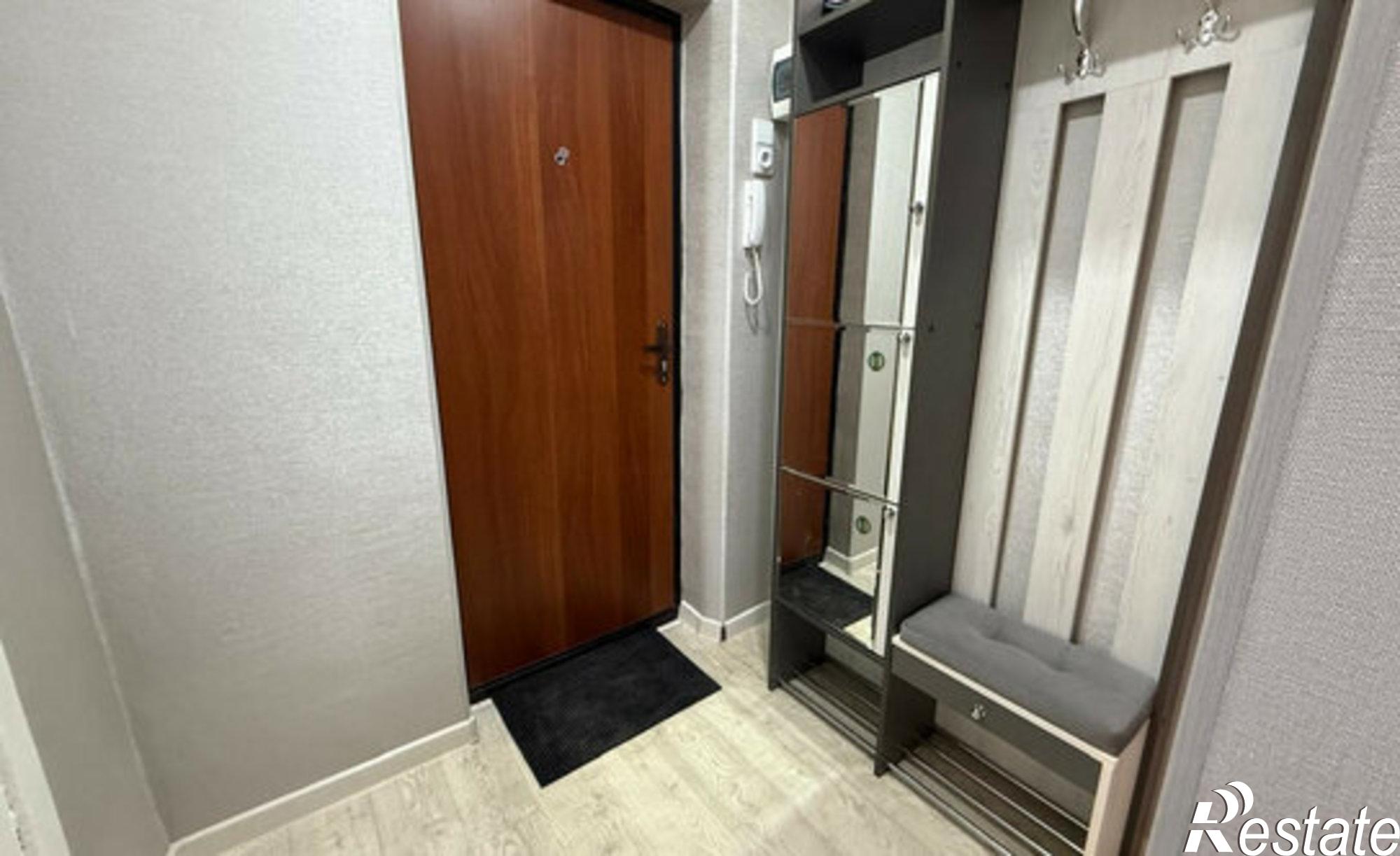 Купить квартиру за 2 400 000 рублей на ул Космонавтов, 8