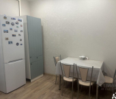 2-комн, 60кв м, этаж 3/4 улица Космонавта Комарова, 63