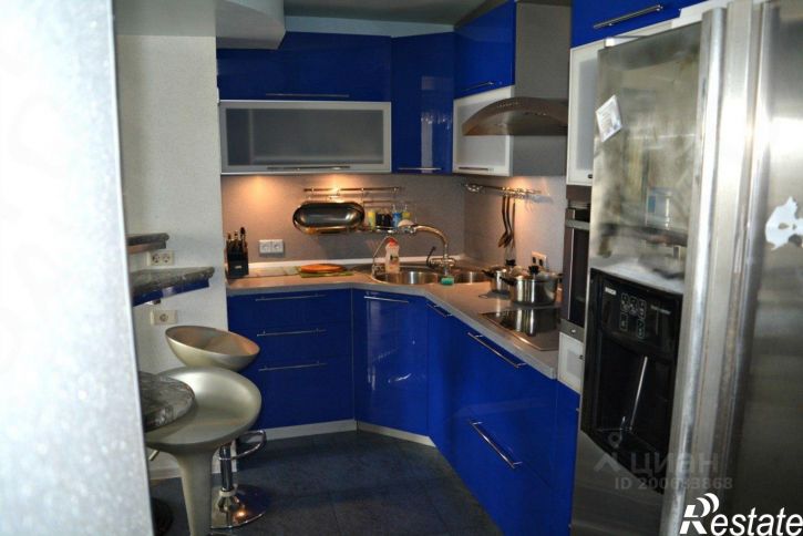 4-комн квартира проспект Губернатора Анатолия Гужвина, 3,  д. 3