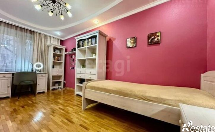 4-комн квартира улица Генерала Армии Епишева, 59,  д. 59