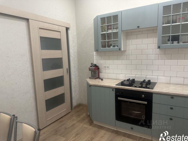 2-комн квартира улица Космонавта Комарова, 63,  д. 63