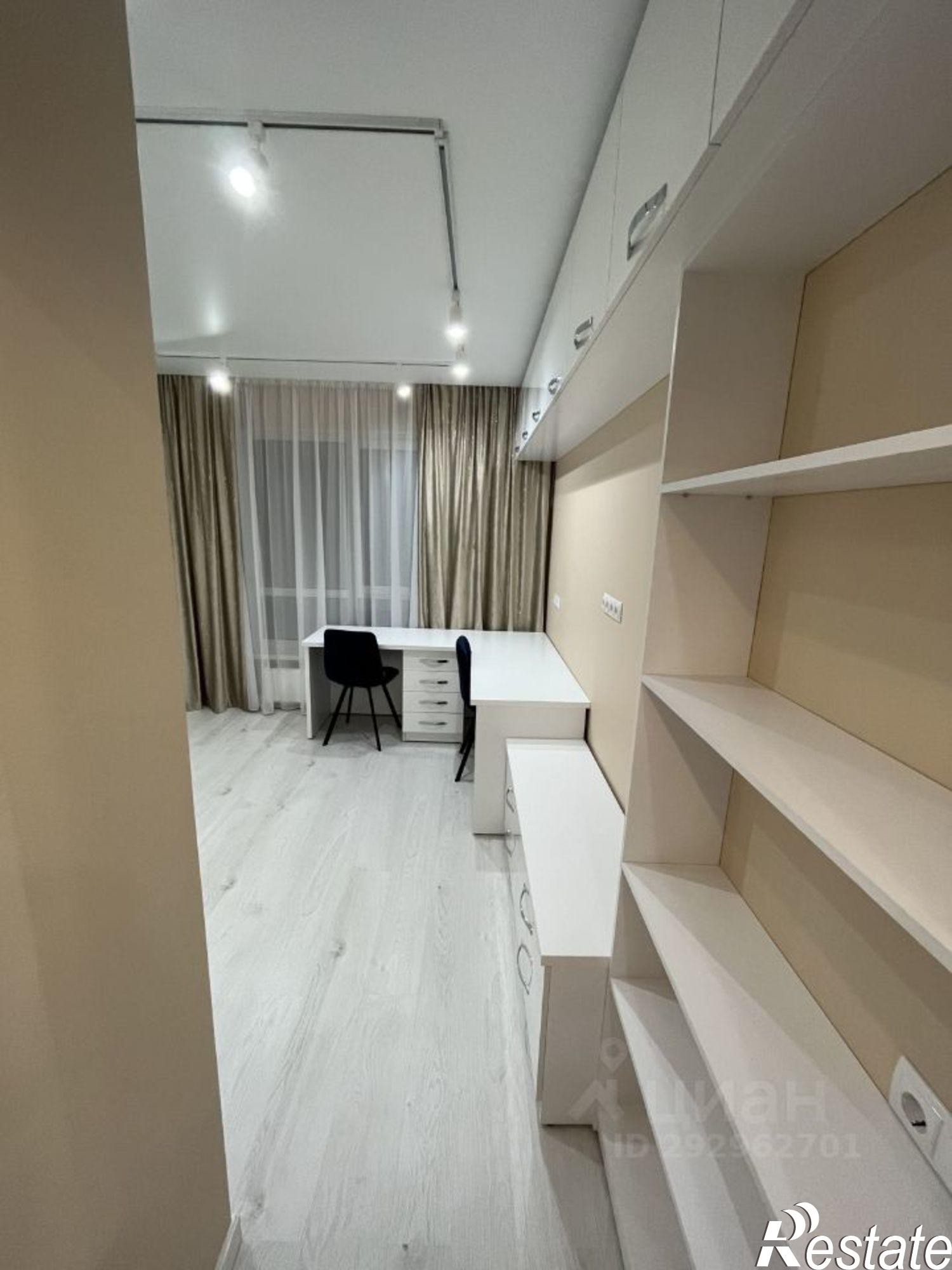 Сдать квартиру за 60 000 рублей на ул Симферопольская, 1