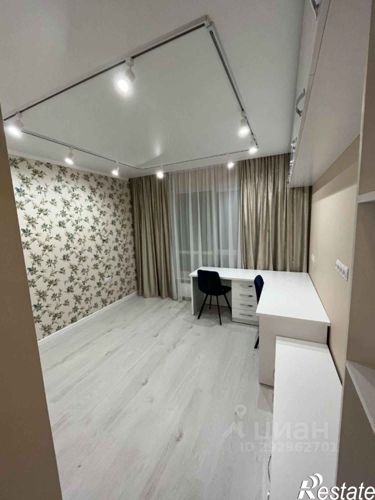 Сдать квартиру за 60 000 рублей на ул Симферопольская, 1