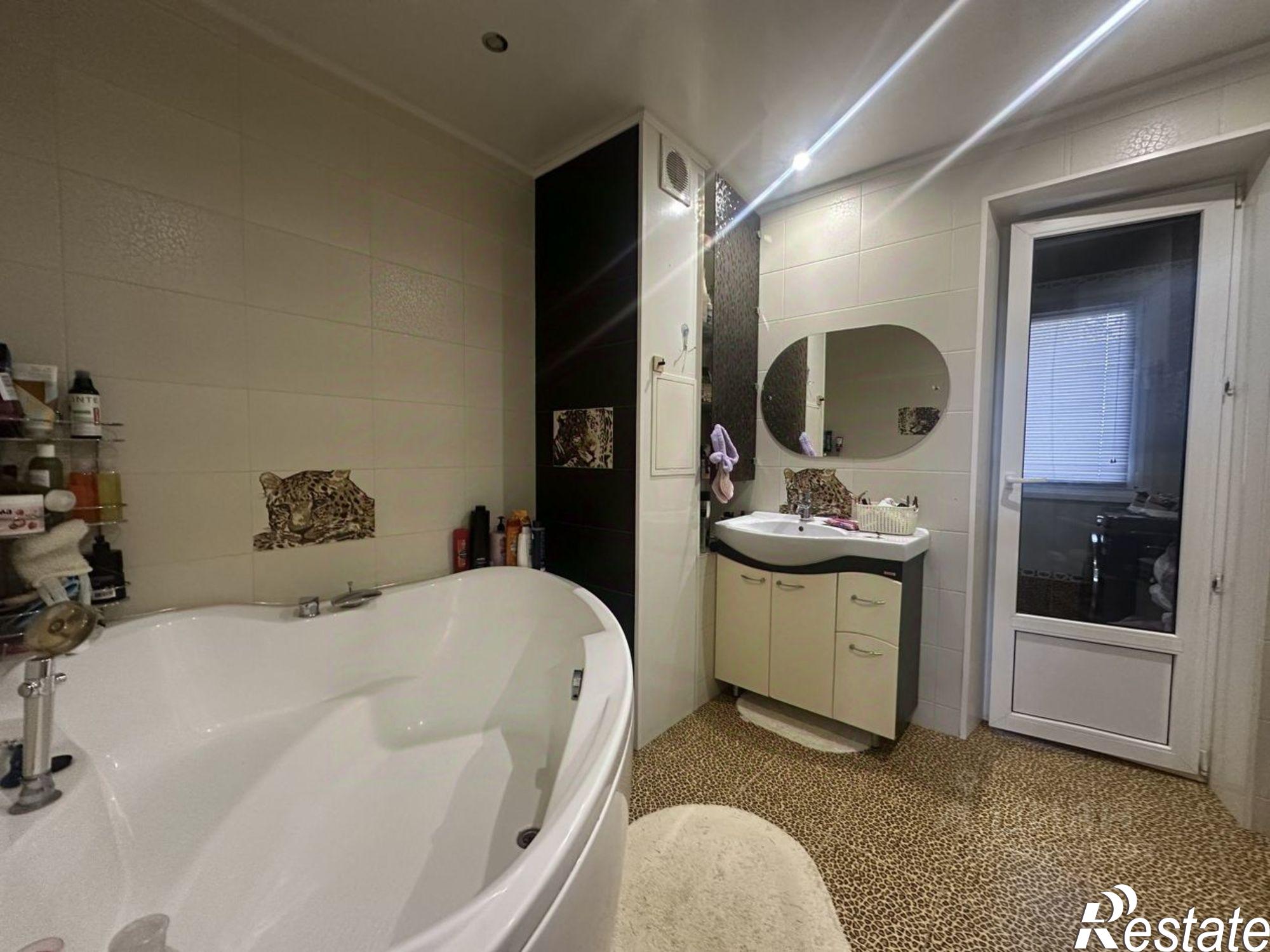 Купить квартиру за 6 200 000 рублей на улица Рылеева, 82