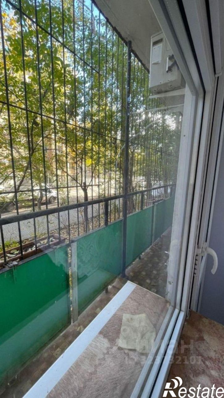 3-комн квартира улица Михаила Аладьина, 6,  д. 6