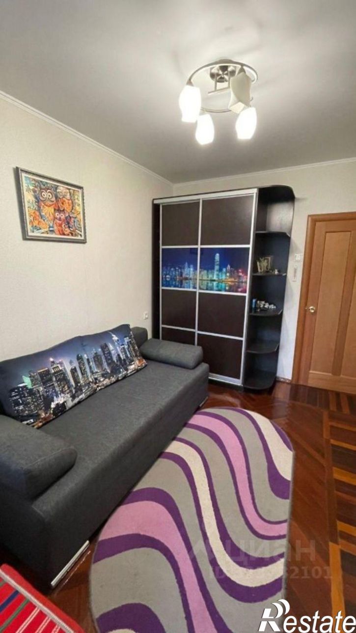 3-комн квартира улица Михаила Аладьина, 6,  д. 6