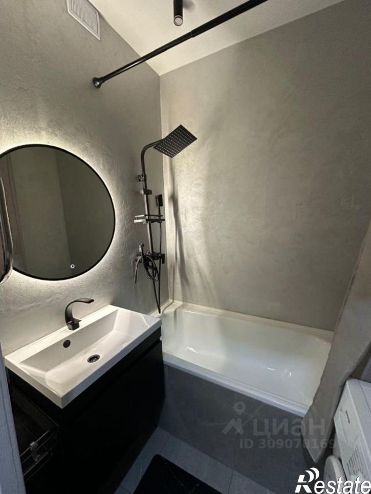 2-комн квартира улица Куликова, 1 к4,  д. 1 к4