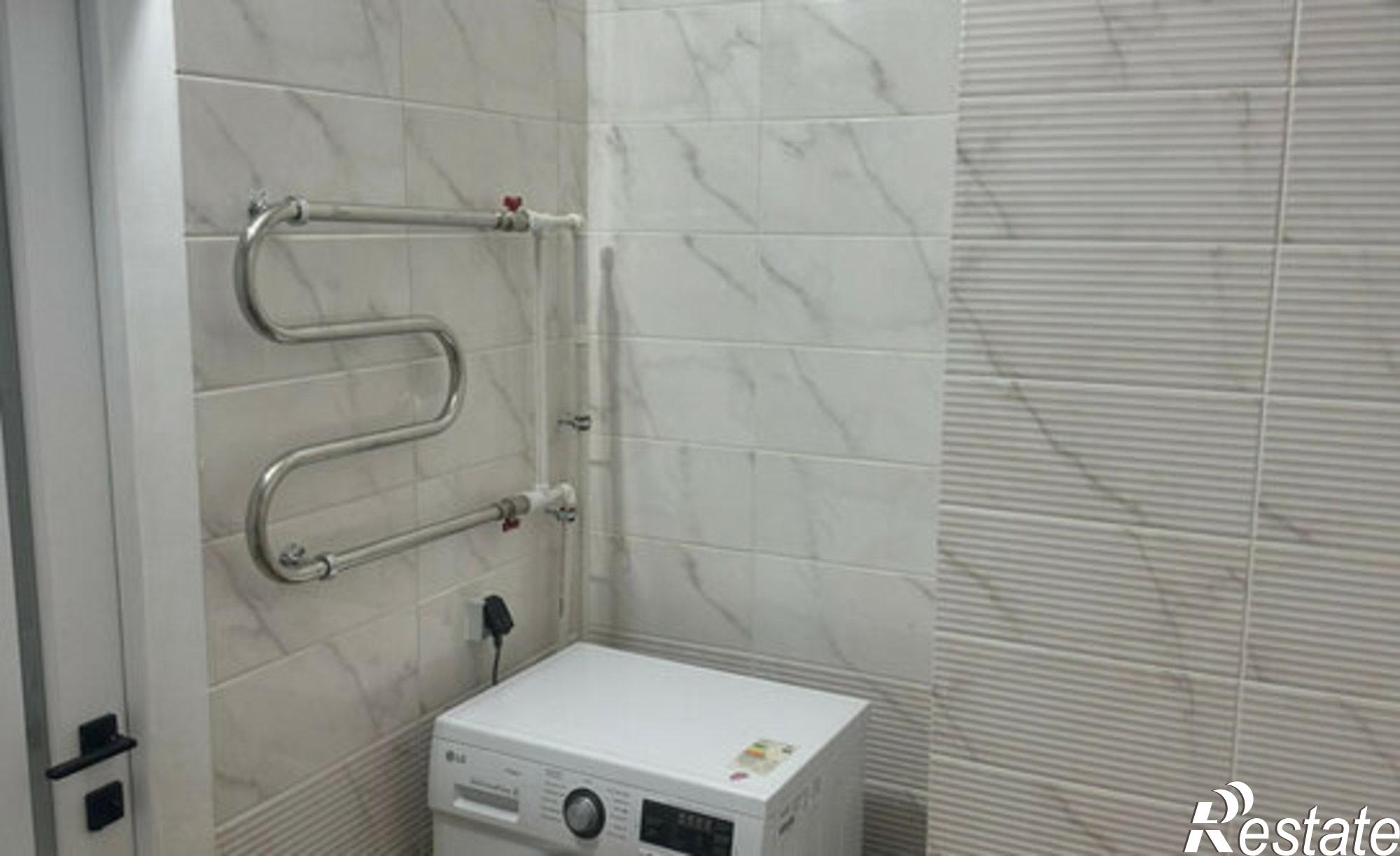 Купить квартиру за 8 400 000 рублей на набережная реки Царев, 83