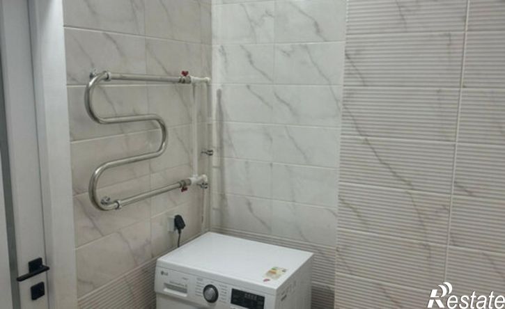 2-комн квартира набережная реки Царев, 83,  д. 83