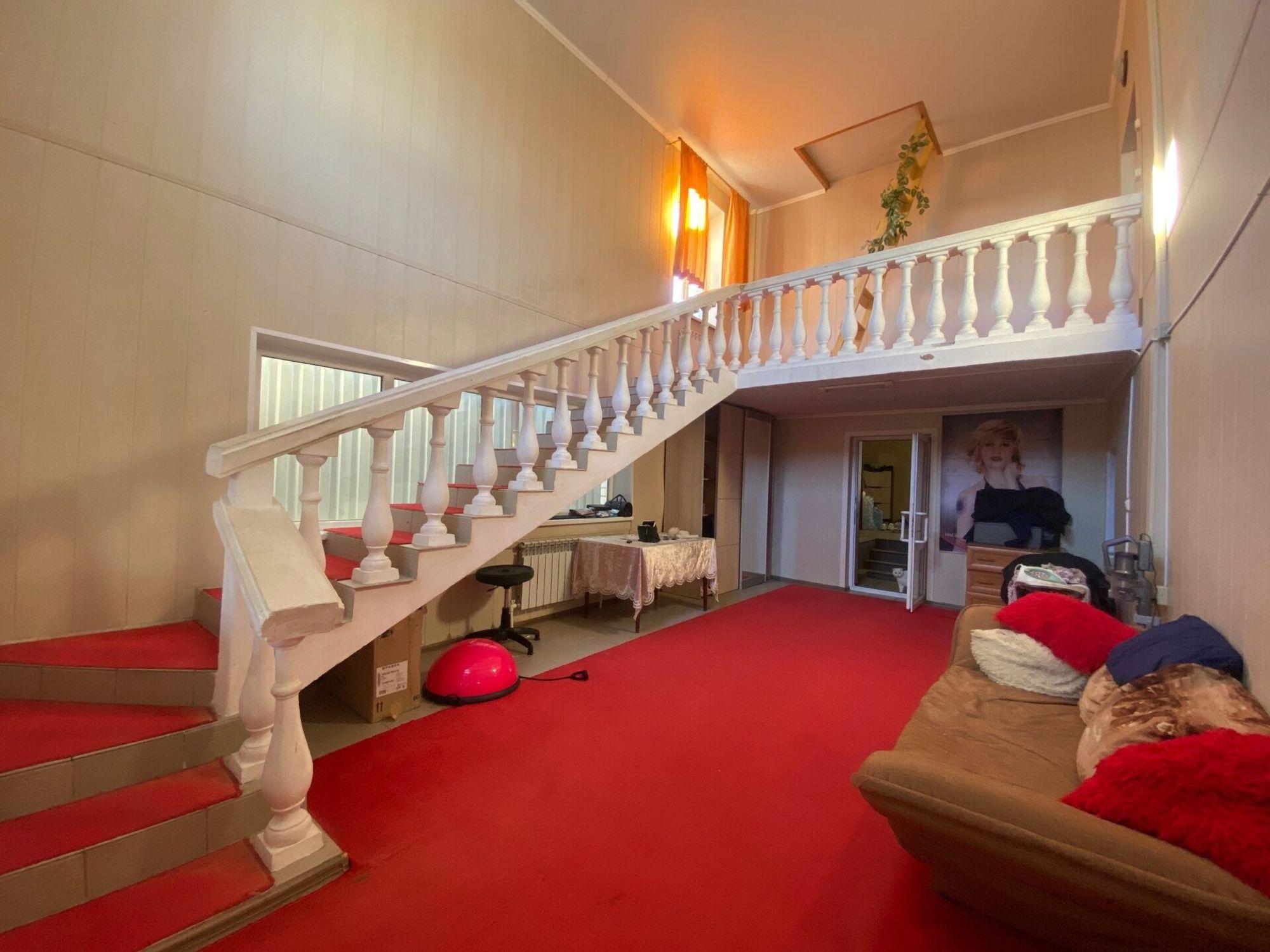 Купить дачу, дом, коттедж за 6 850 000 рублей на 14й Берёзовый пер