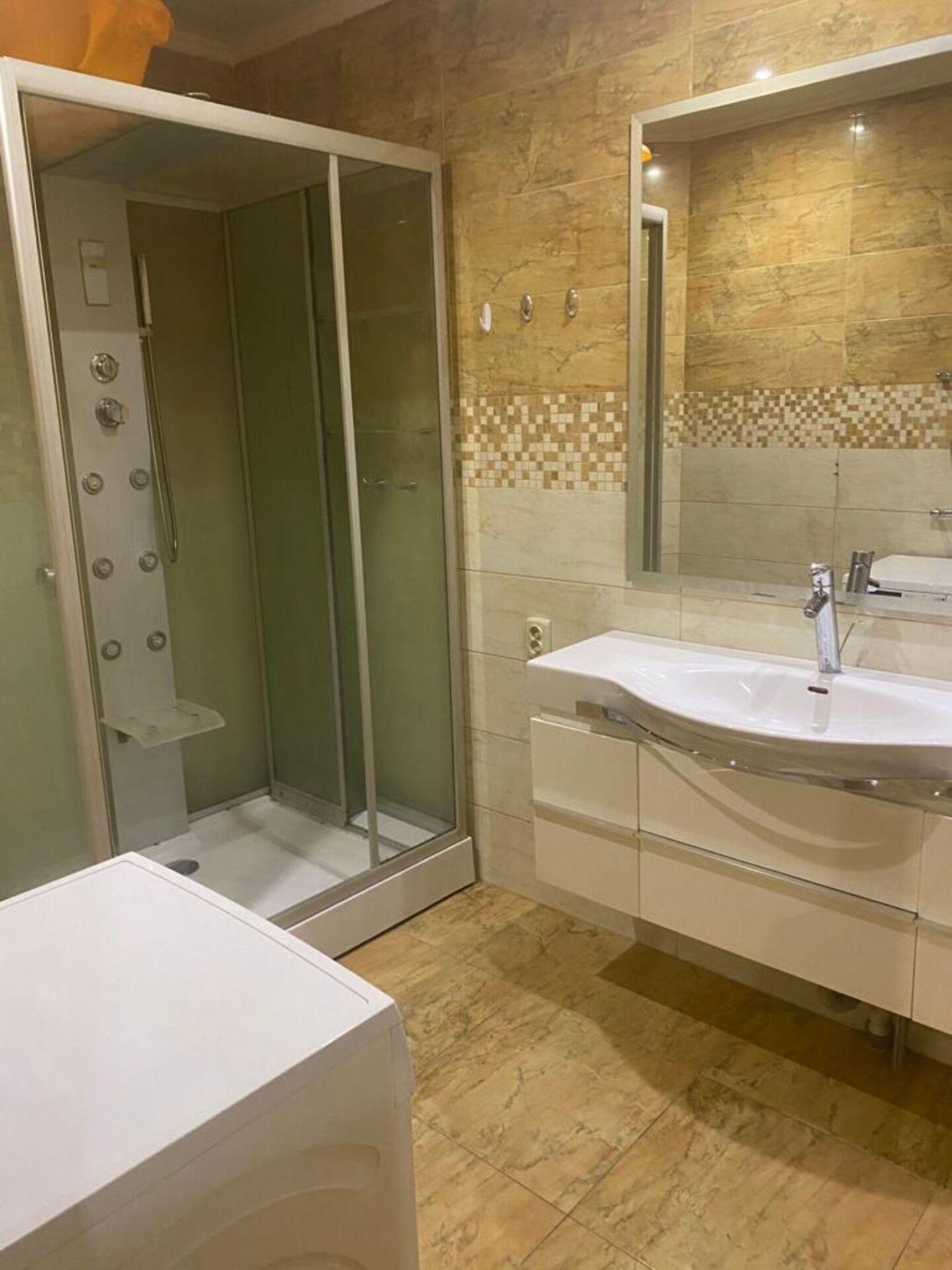 Купить дачу, дом, коттедж за 11 500 000 рублей на Челюскинцев ул