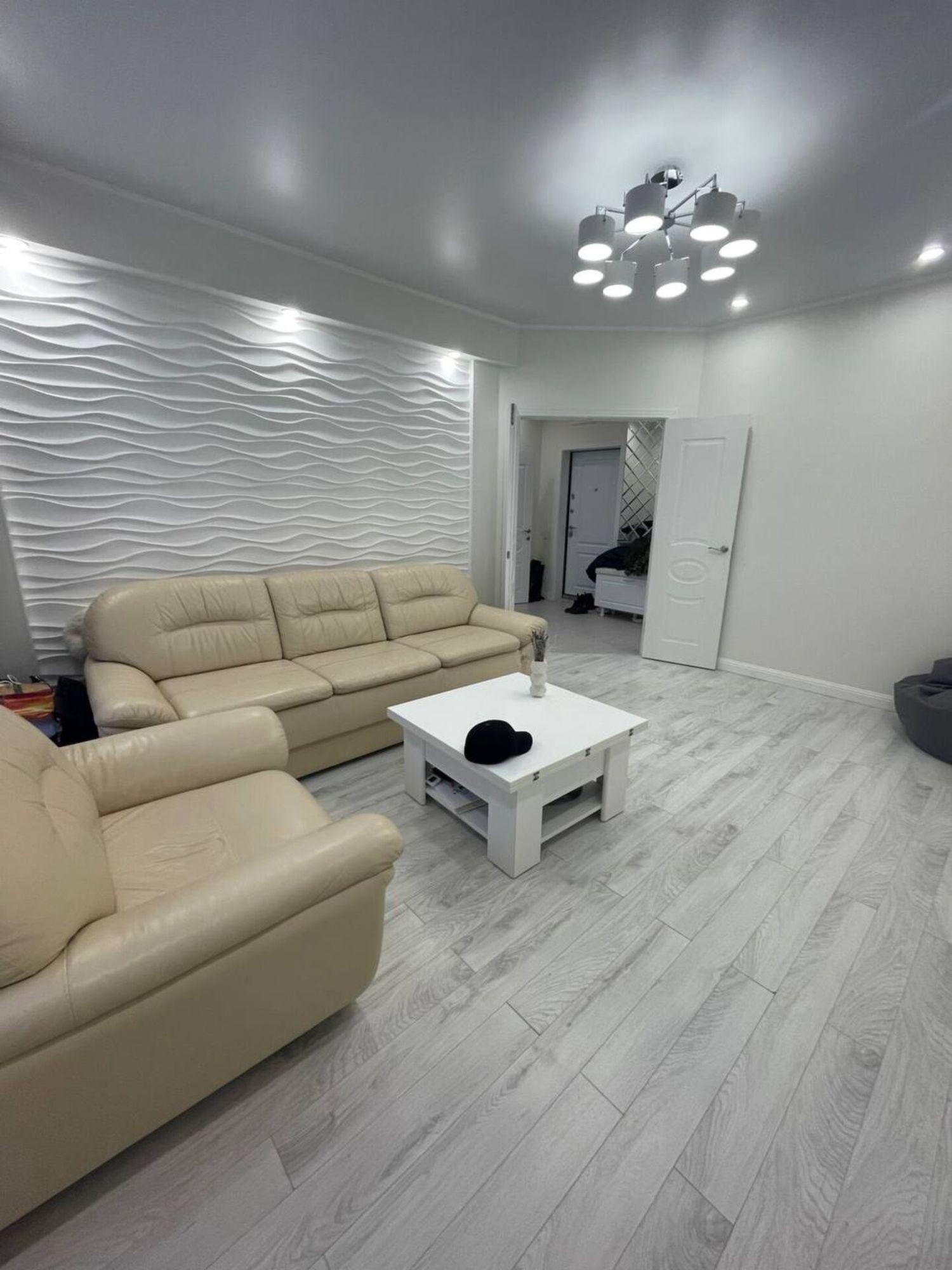 Купить квартиру за 7 400 000 рублей на Латышева ул, 3К