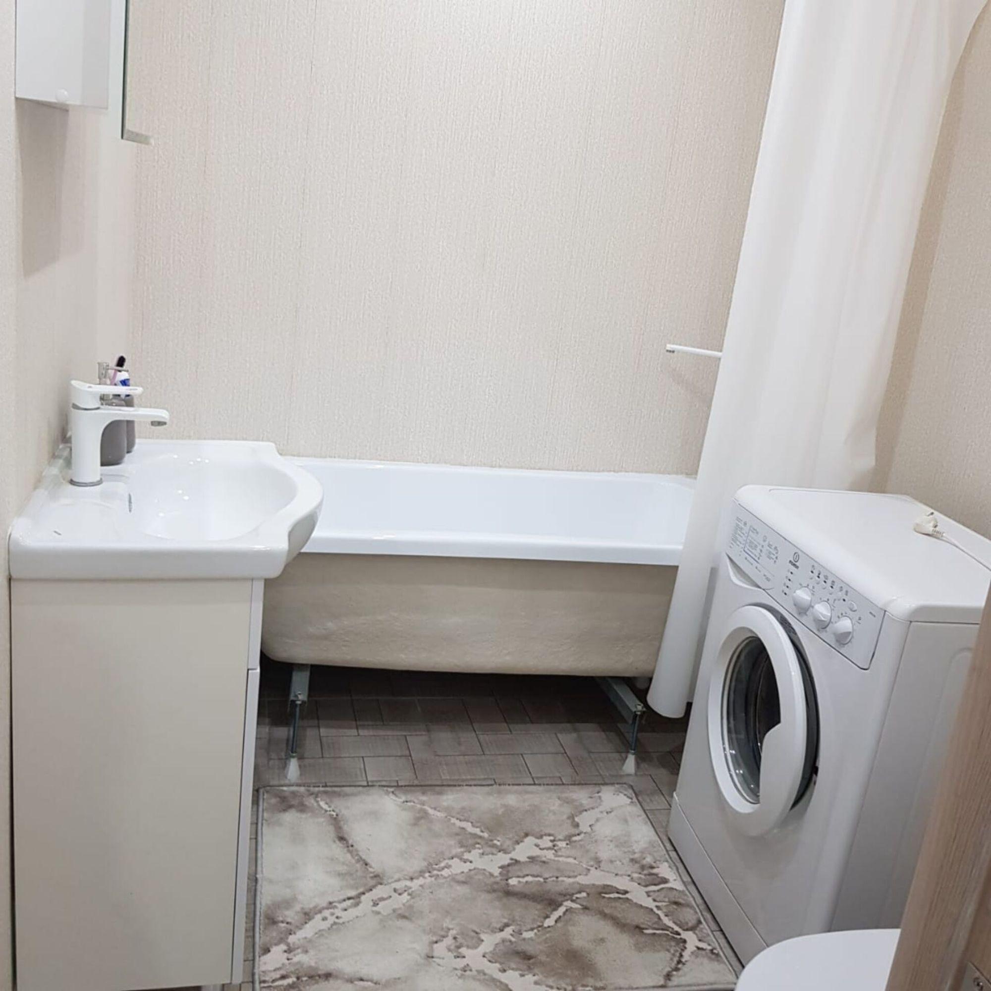 Купить квартиру за 2 000 000 рублей на Максима Горького ул, 37/3