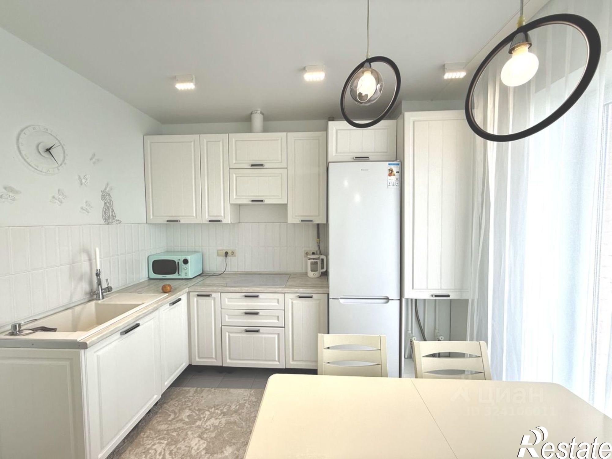 Сдать квартиру за 60 000 рублей на Аршанский переулок, 4