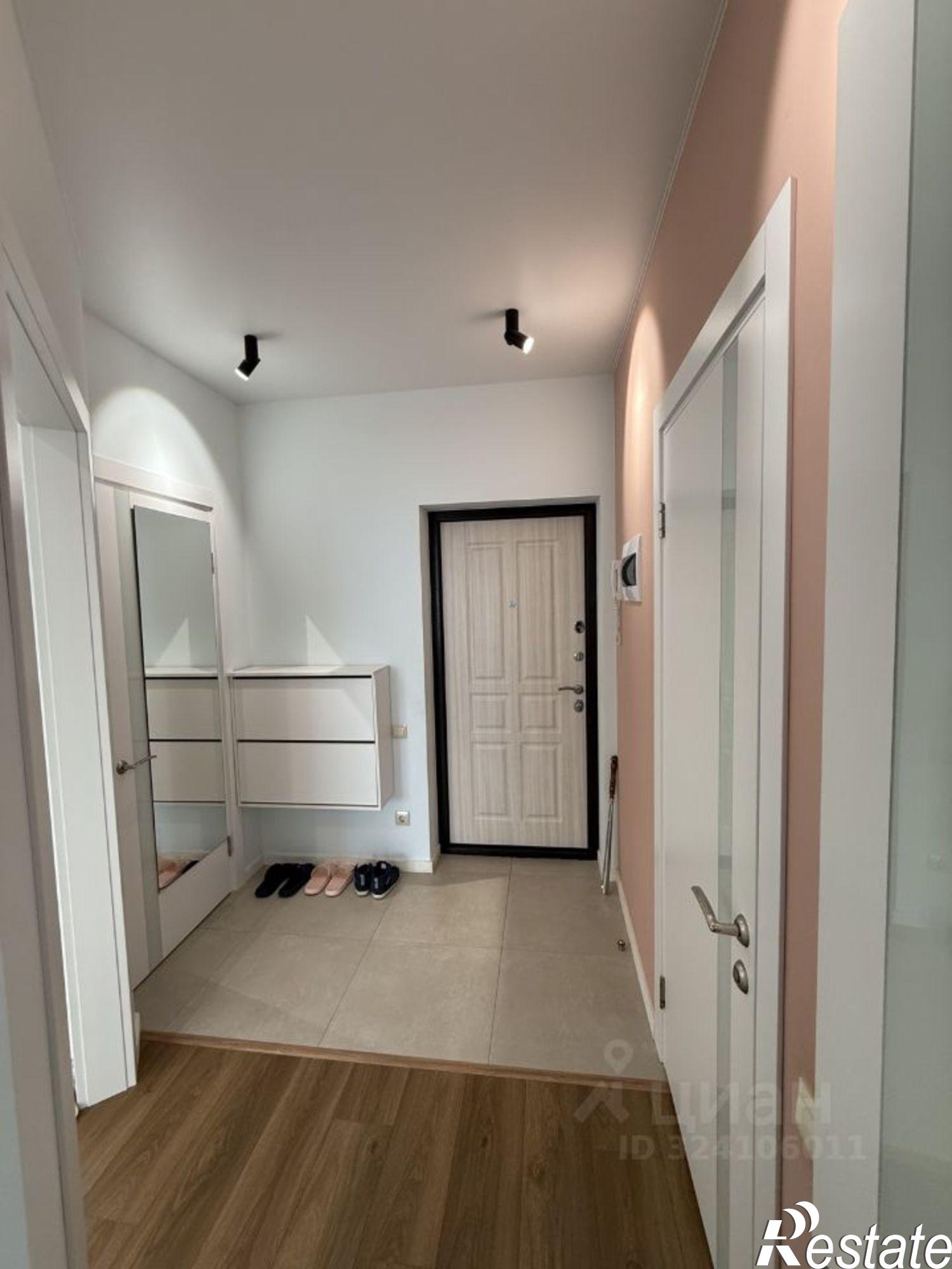 Сдать квартиру за 60 000 рублей на Аршанский переулок, 4