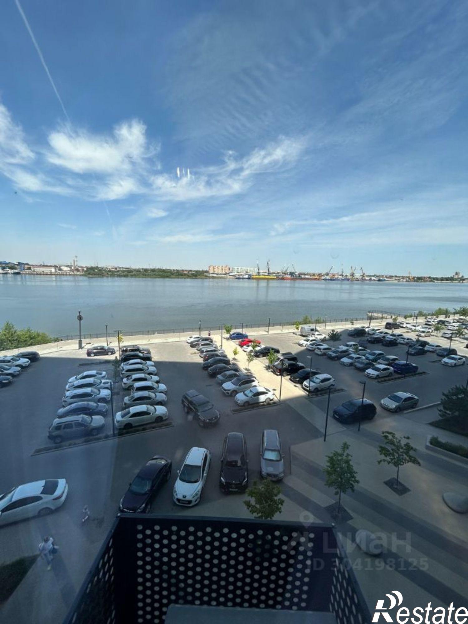 Сдать квартиру за 65 000 рублей на улица Бехтерева, 2Б