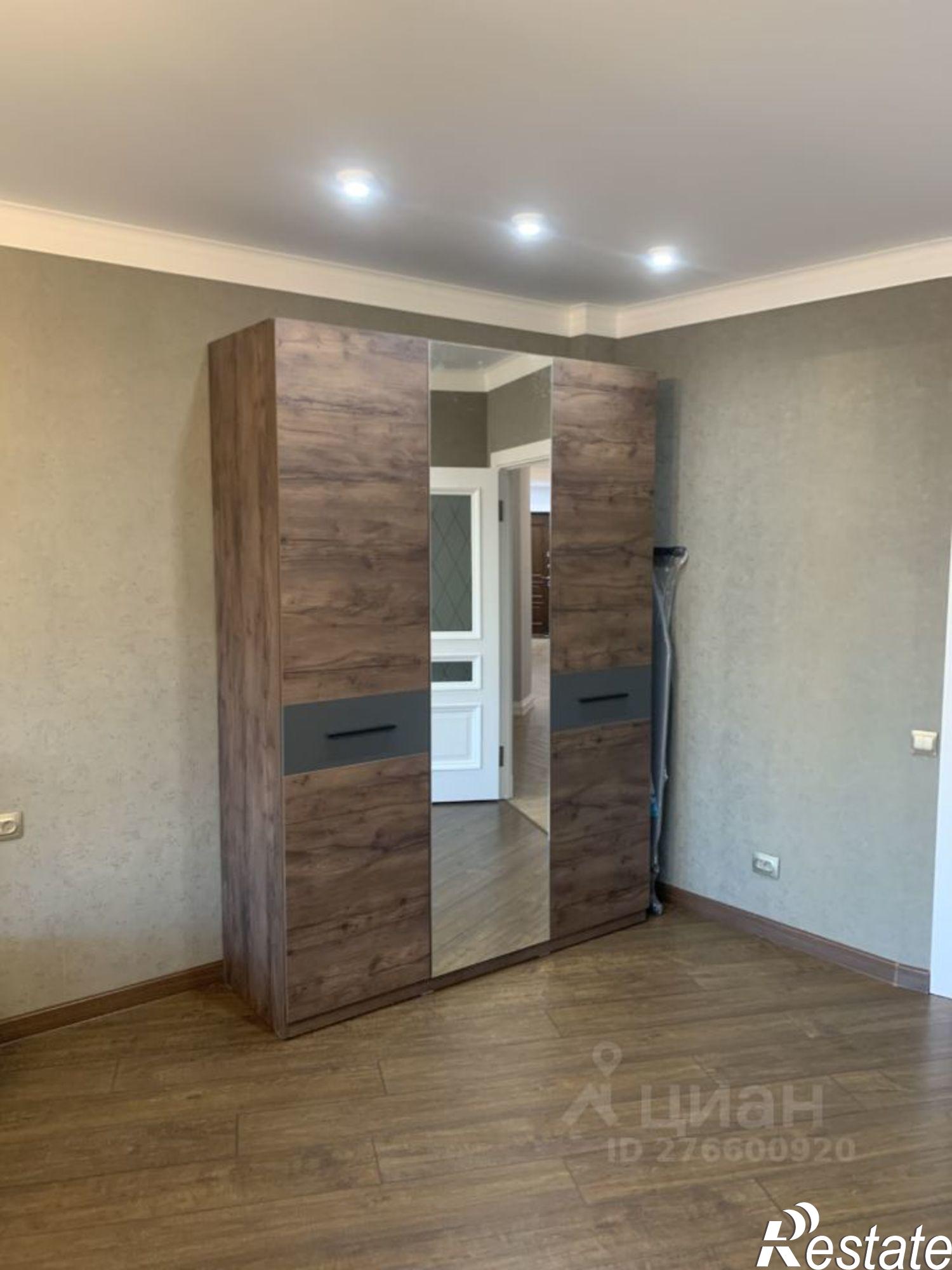 Сдать квартиру за 100 000 рублей на ул Набережная Приволжского затона, 4