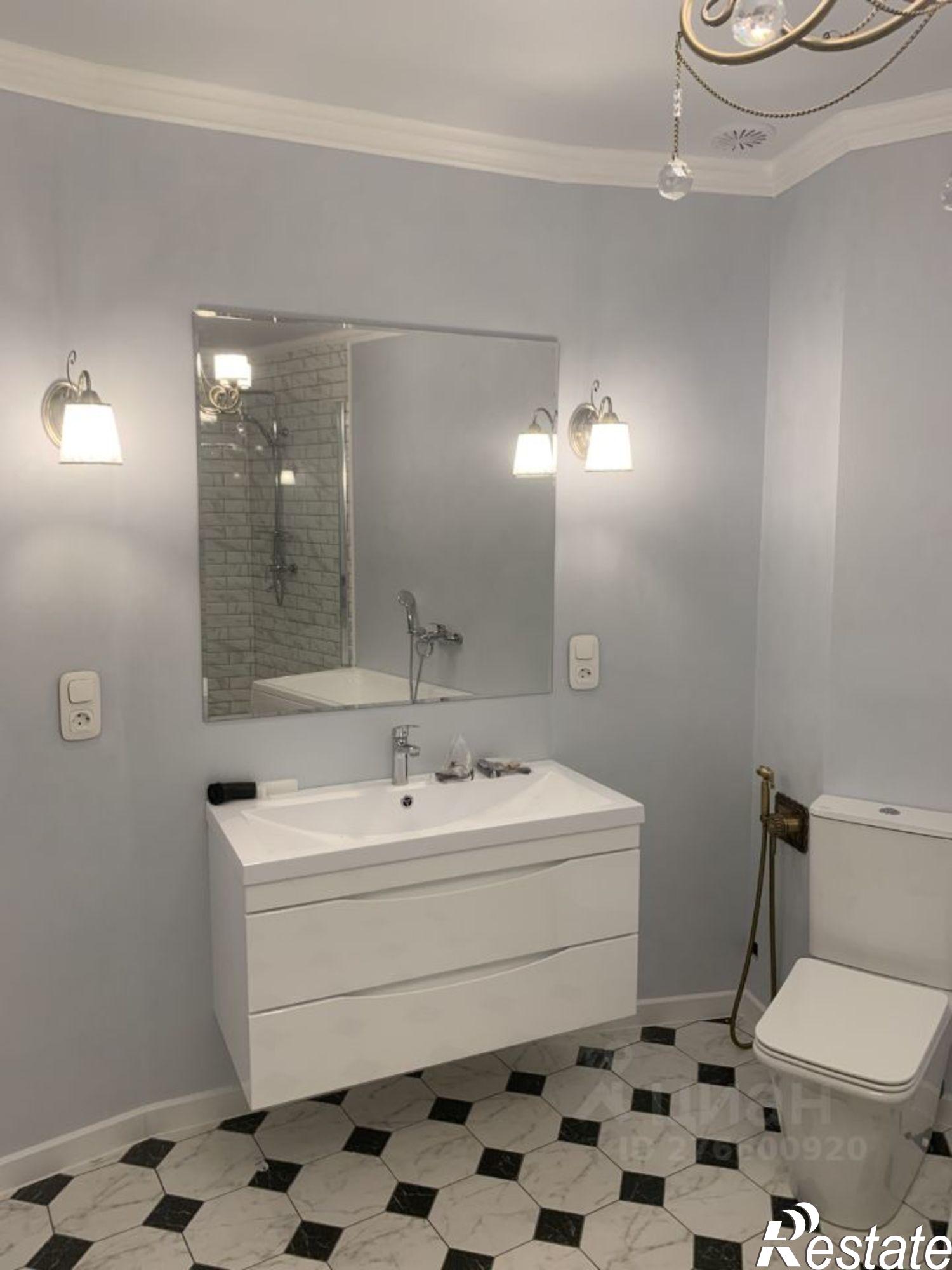 Сдать квартиру за 100 000 рублей на ул Набережная Приволжского затона, 4