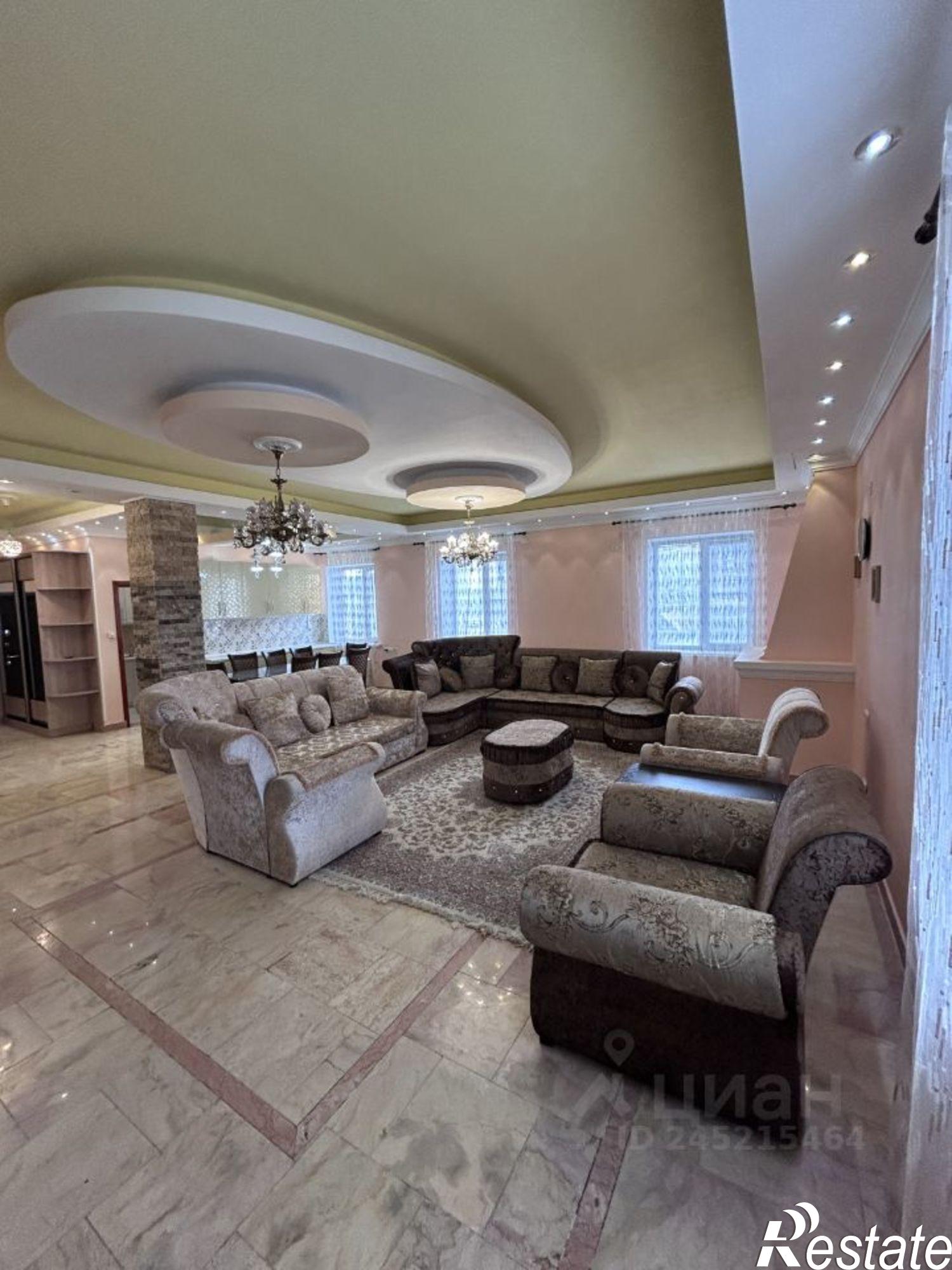 Сдать квартиру за 90 000 рублей на ул Зои Космодемьянской, 13