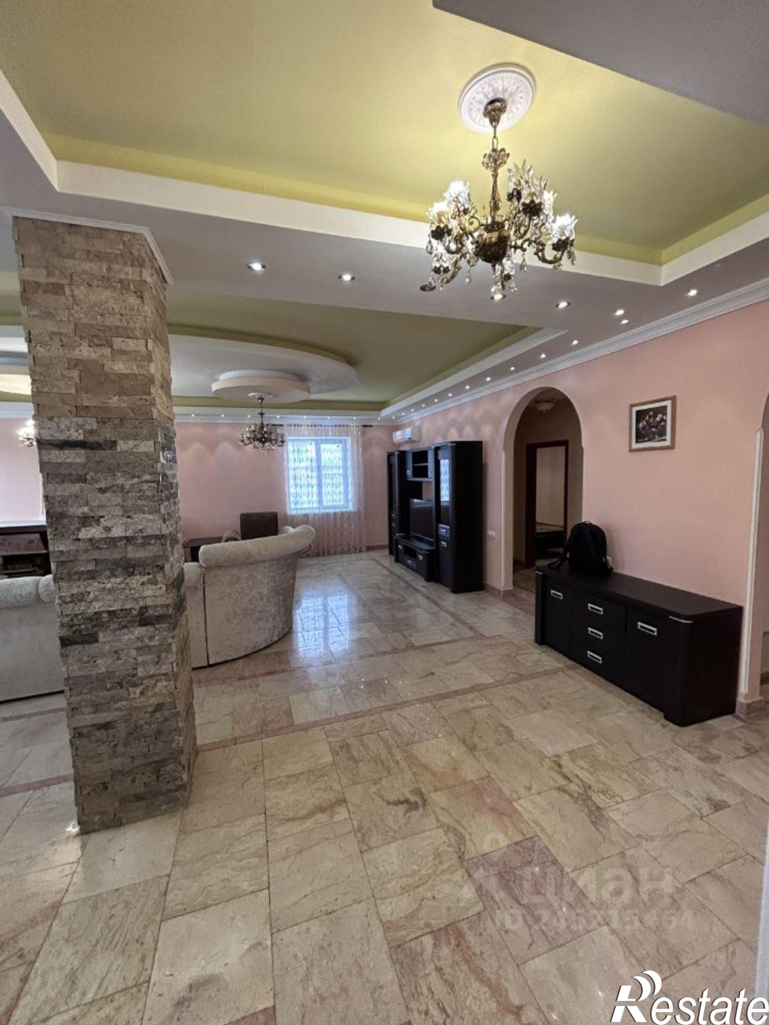 Сдать квартиру за 90 000 рублей на ул Зои Космодемьянской, 13