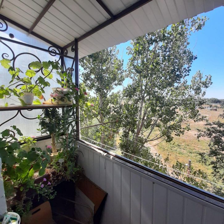 3-комн квартира 6-й мкр, Химиков ул, 8