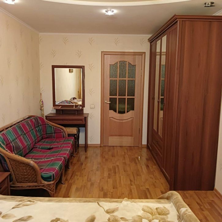 3-комн квартира Заводская пл, 43