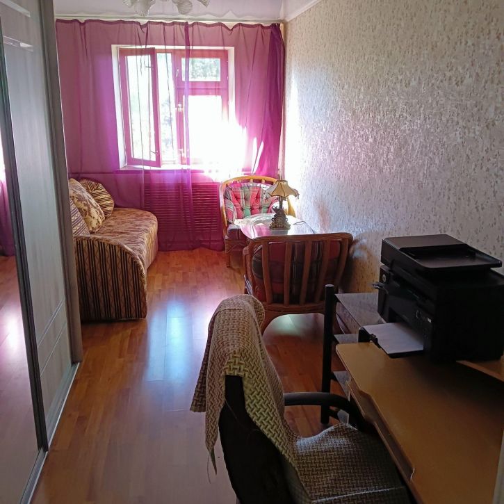 3-комн квартира Заводская пл, 43