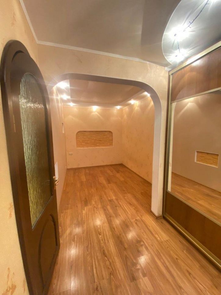 2-комн квартира улица Комсомольская наб, 17