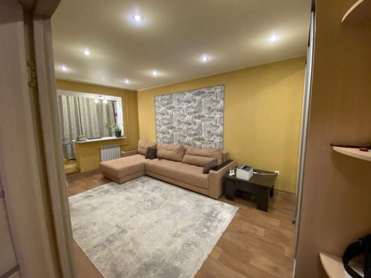 3-комн квартира Рылеева ул, 82