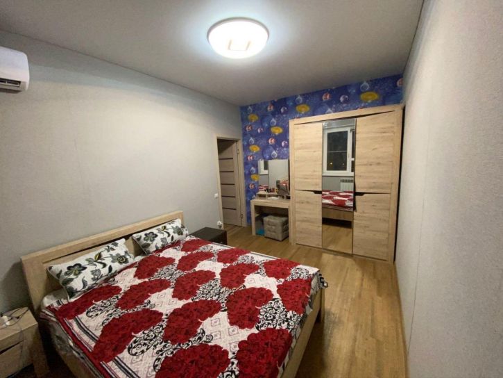 3-комн квартира Рылеева ул, 82