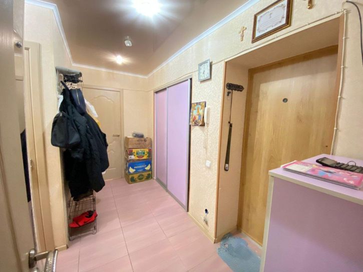 2-комн квартира 6-й мкр, Химиков ул, 8