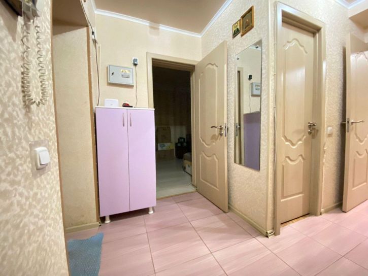 2-комн квартира 6-й мкр, Химиков ул, 8