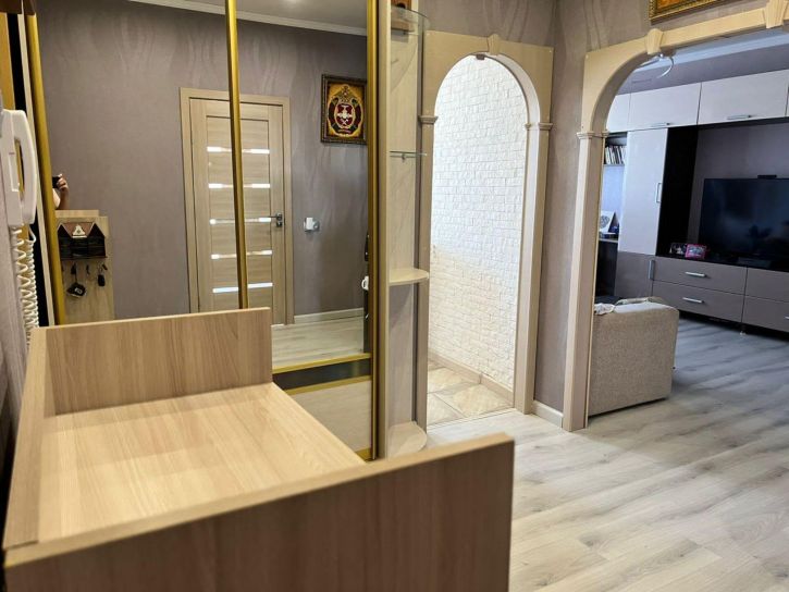 3-комн квартира Рылеева ул, 82