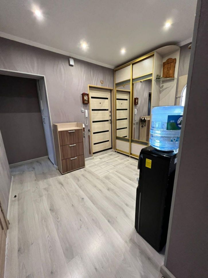 3-комн квартира Рылеева ул, 82