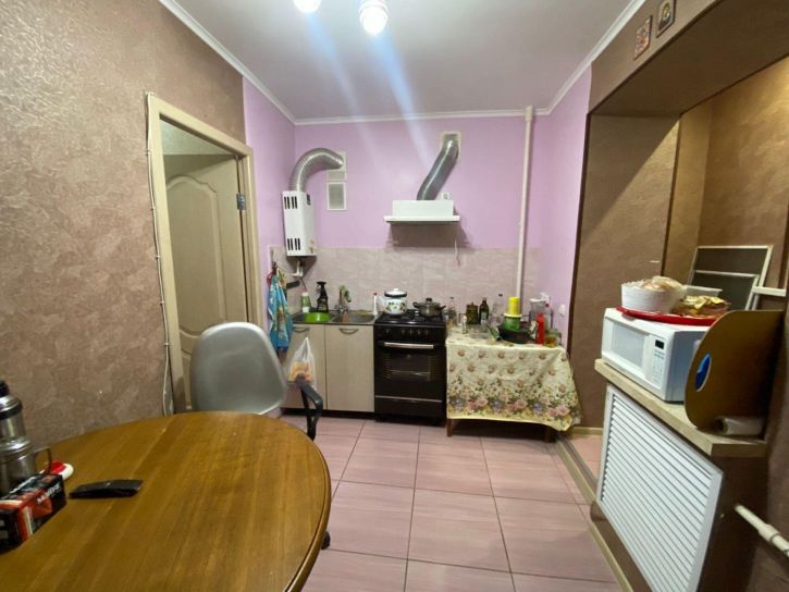 2-комн квартира 6-й мкр, Химиков ул, 8