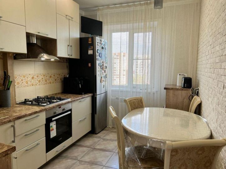 3-комн квартира Рылеева ул, 82