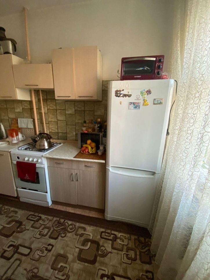 3-комн квартира Жилая ул, 8