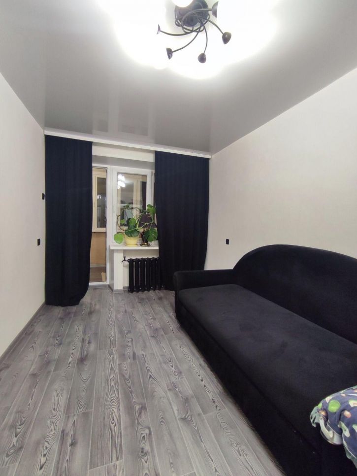 2-комн квартира Боевая ул, 76