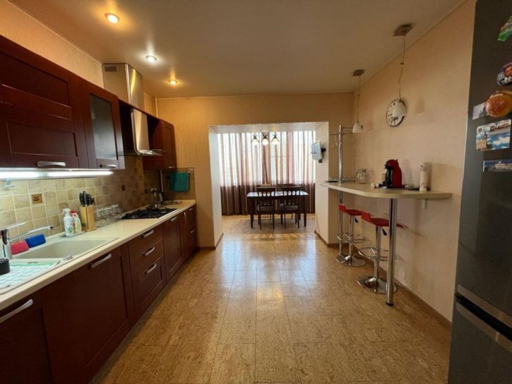 3-комн квартира Васильковая ул, 21