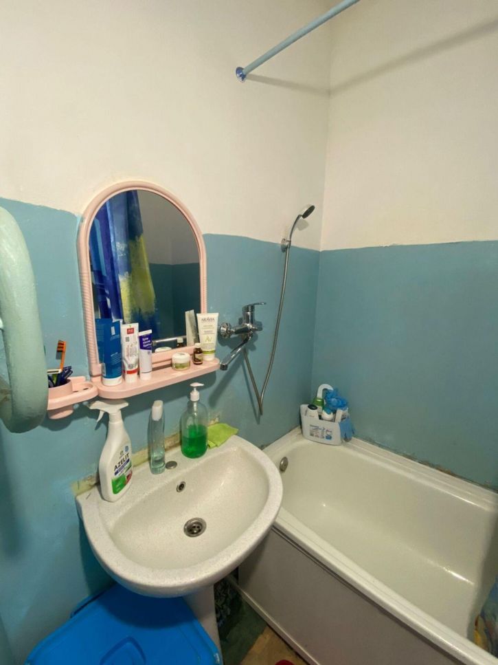 3-комн квартира Жилая ул, 8