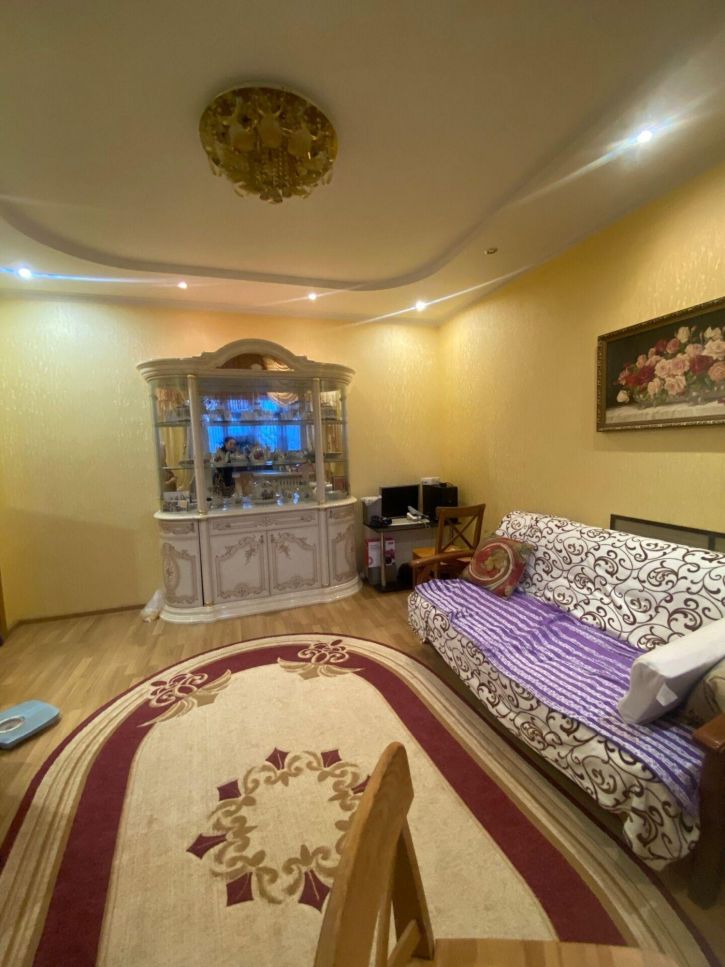 3-комн квартира Бориса Алексеева ул, 53