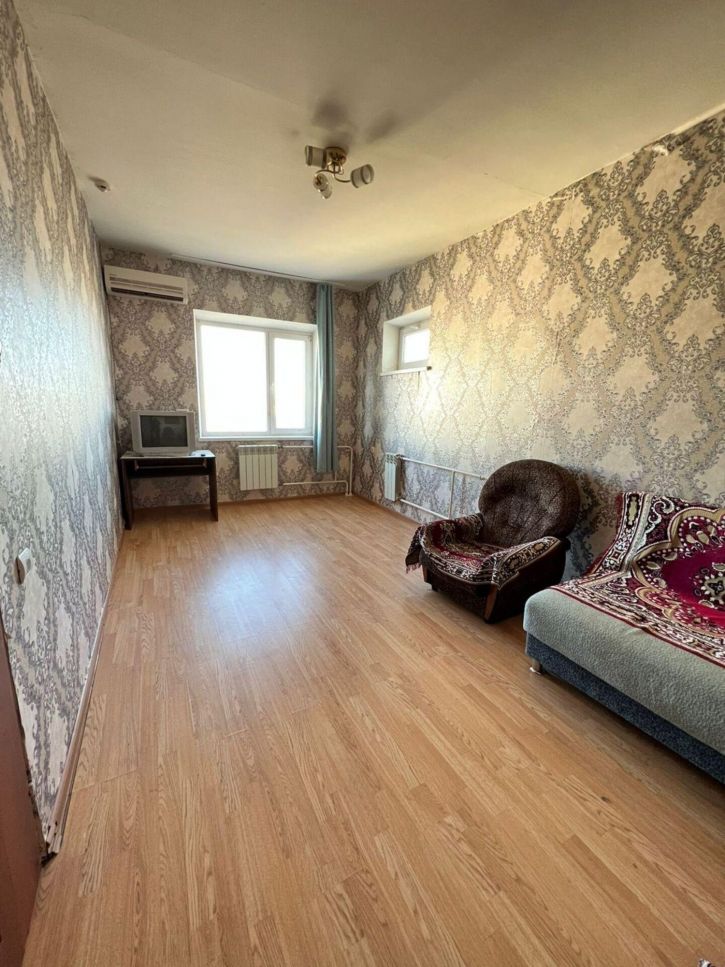 1-комн квартира Бориса Алексеева ул, 20