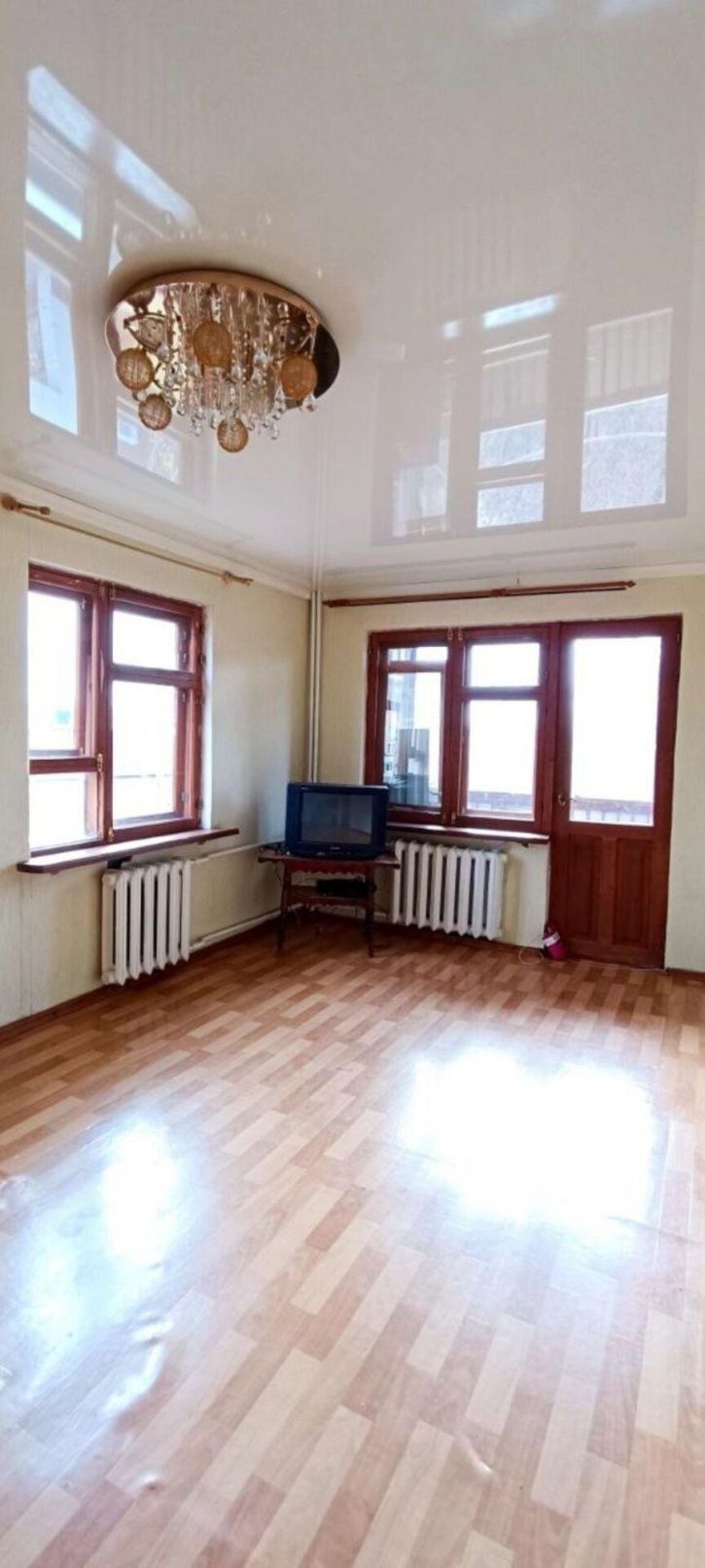 2-комн квартира 28й Армии ул, 16