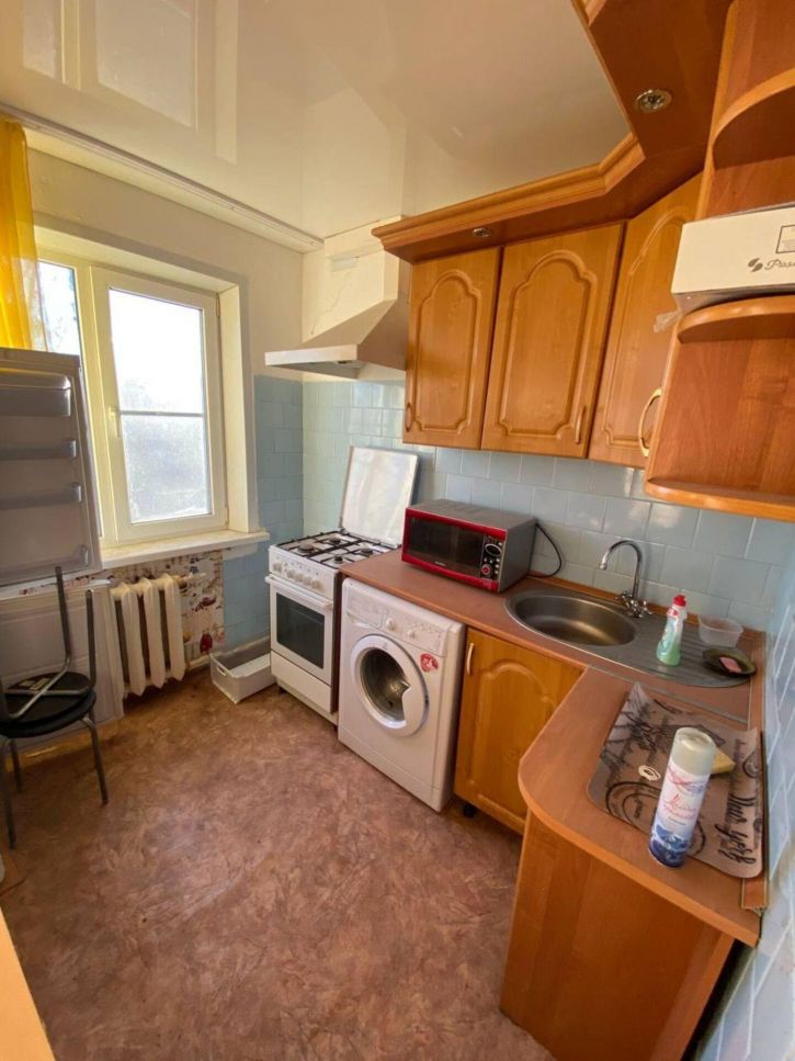 2-комн квартира 28й Армии ул, 16