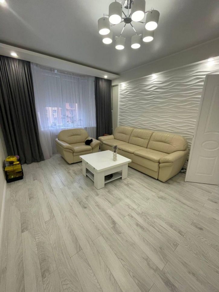 2-комн квартира Латышева ул, 3К