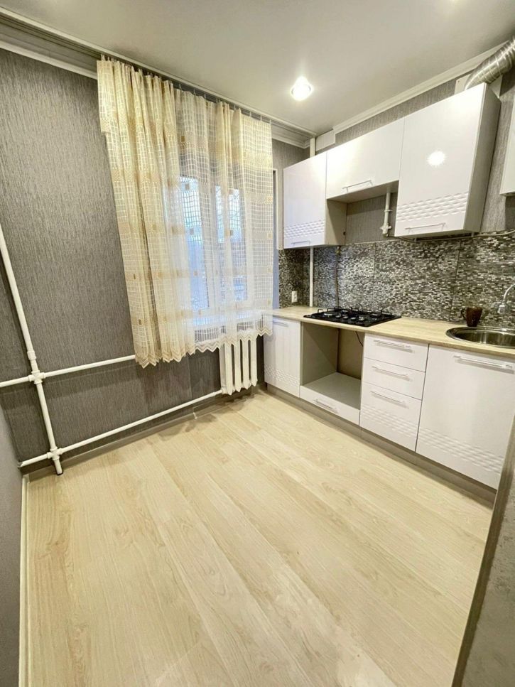 2-комн квартира Николая Островского ул, 51