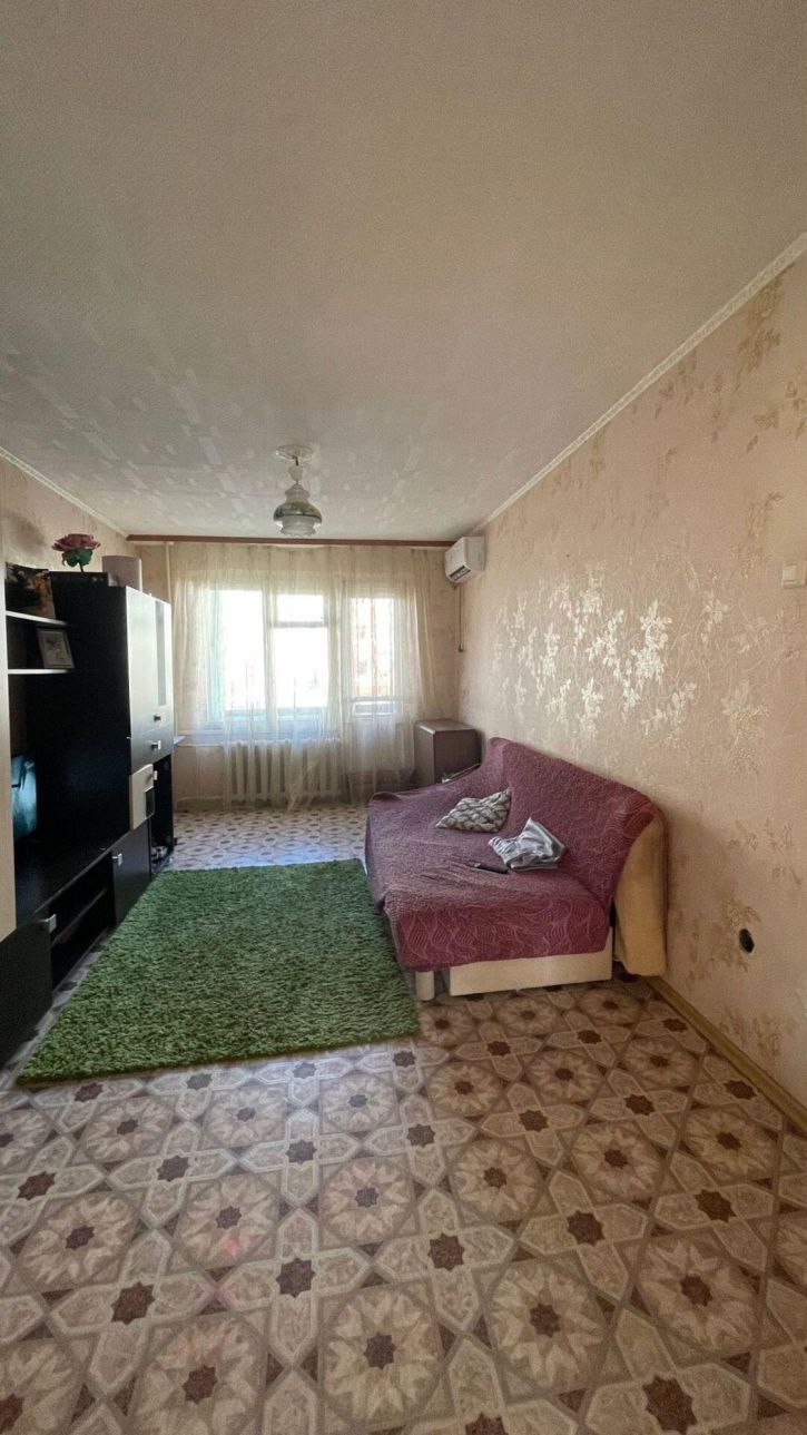 2-комн квартира Безжонова ул, 88