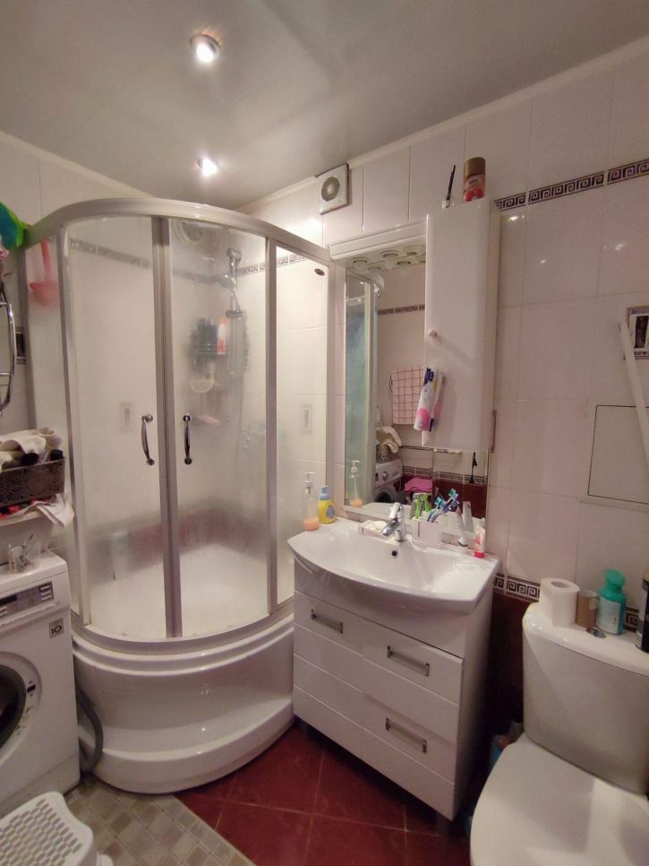 2-комн квартира Анри Барбюса ул, 17