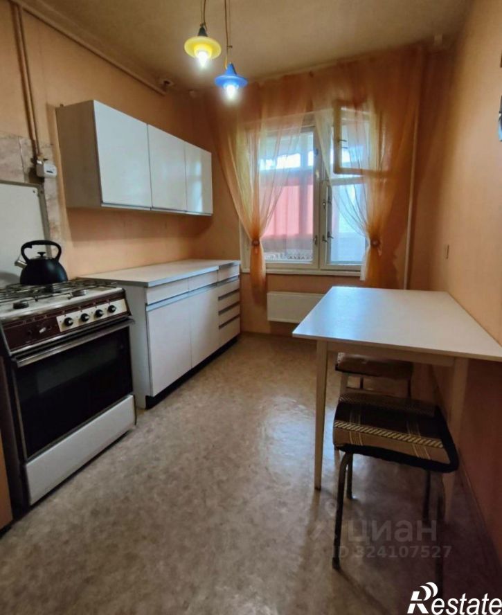 3-комн квартира улица Куликова, 40 к1,  д. 40 к1